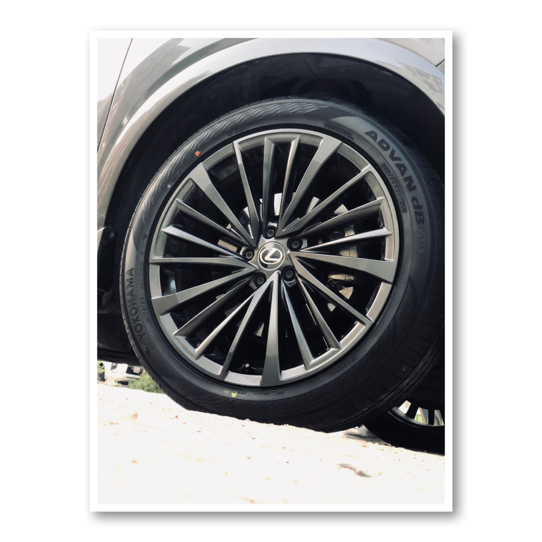 يوكوهاما أدفان دي بي V552