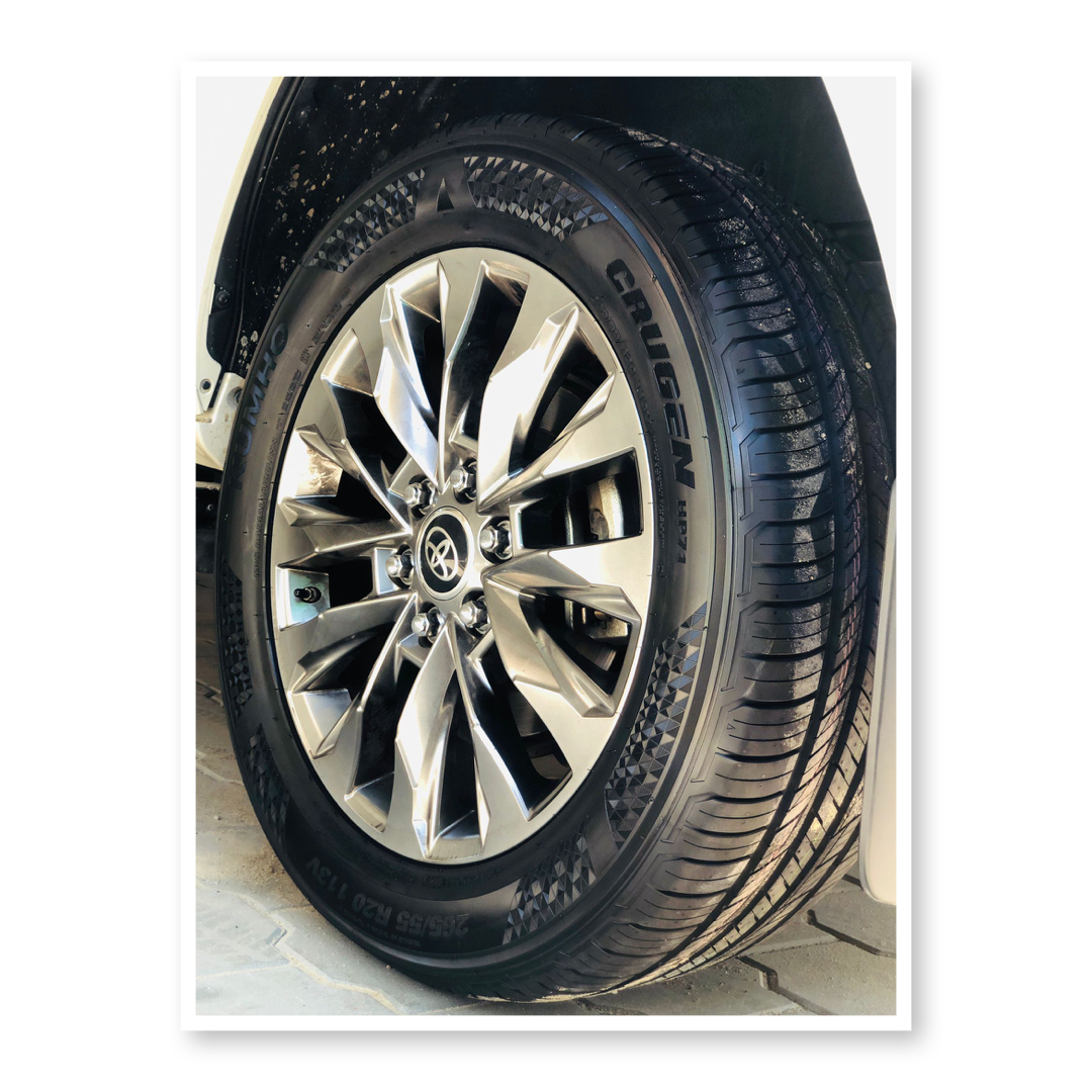 كومهو رود فينشر AT52 – ALL TERRAIN FOR TRUCKs, SUVs, 4x4s